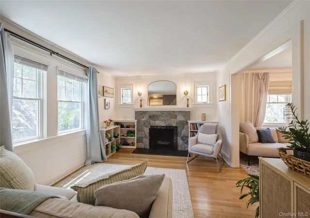 5th image of 71 Bar Beach Rd, North Hempstead, NY 11050 | MLS# 1015540