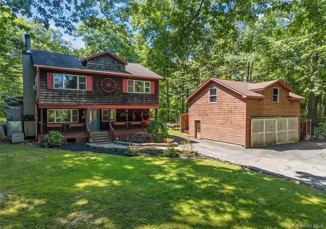 Photo 1 of Sale Pending at 176 Tibet Dr, Kent, NY 10512 | MLS# 1015542 | Listing updated on 2026-09-08