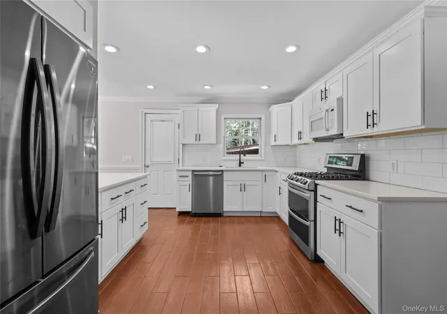 Photo 3 of Sale Pending at 176 Tibet Dr, Kent, NY 10512 | MLS# 1015542 | Listing updated on 2026-09-08