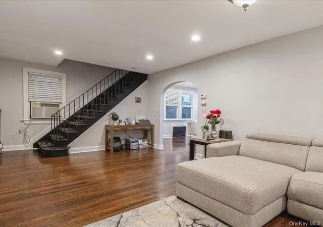 4th image of 167 Lakeview Ave, Hempstead, NY 11563 | MLS# 1015546