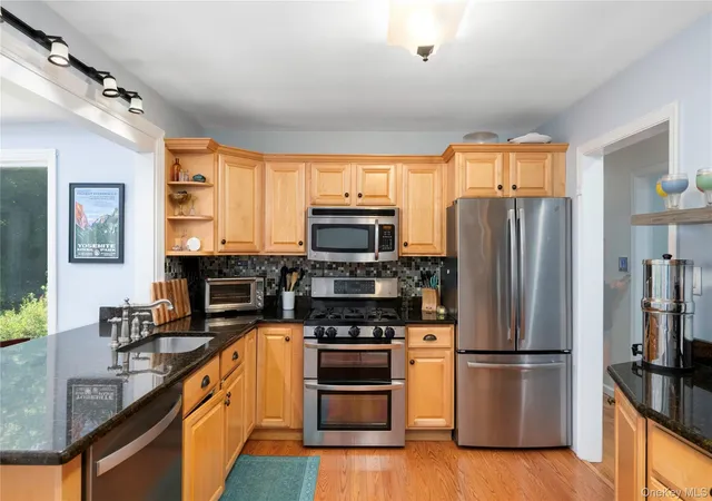 Homes for sale in Poughkeepsie (town), NY | 31 Wasson Dr, Poughkeepsie (town), NY 12603 | MLS# 1015548