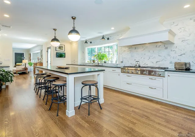 5th image of 73 Lafayette Ave, Sea Cliff, NY 11579 | MLS# 1015549