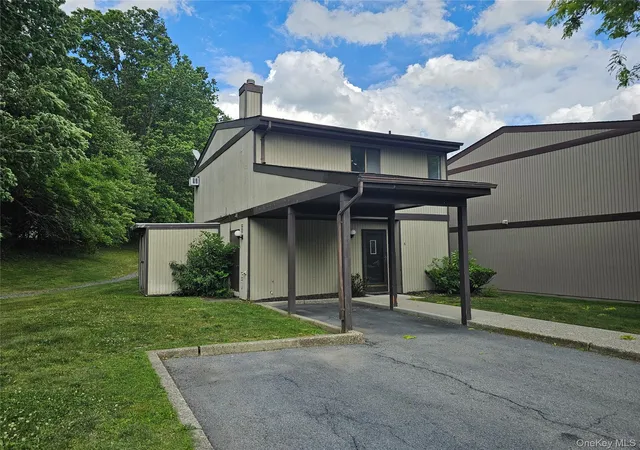 Homes for sale in Wallkill, NY | 6 Eaton Ct, Wallkill, NY 10940 | MLS# 1015565