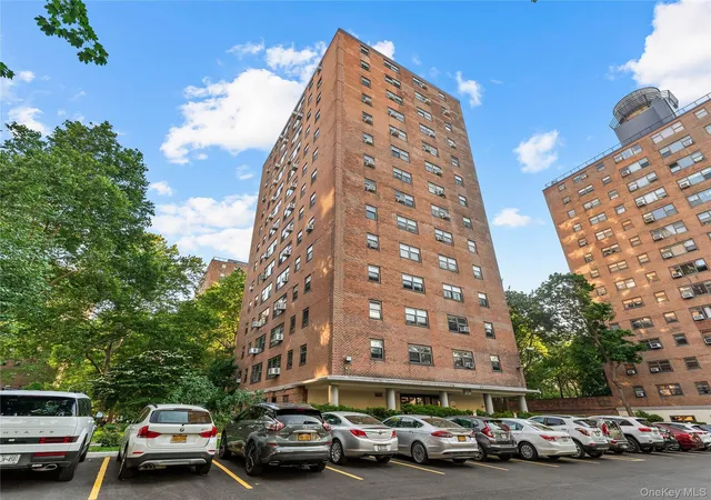 2nd image of 21 66 33rd Rd #11B, Astoria, NY 11106 | MLS# 1015570