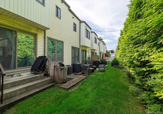 17th image of 15 Franklin Pl #5, Oceanside, NY 11572 | MLS# 1015573