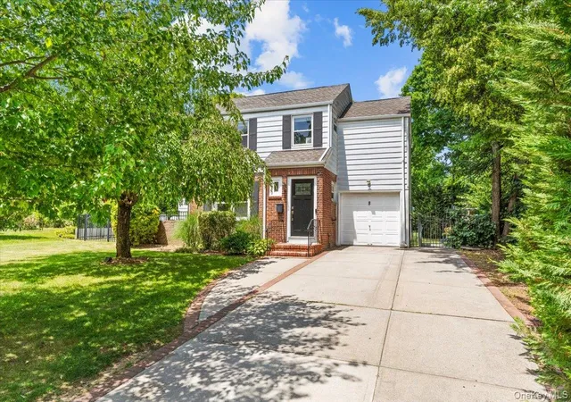 1st image of 8 Park Cir, North Hempstead, NY 11024 | MLS# 1015595