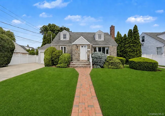 2nd image of 1753 Maurice Ave, Hempstead, NY 11554 | MLS# 1015599