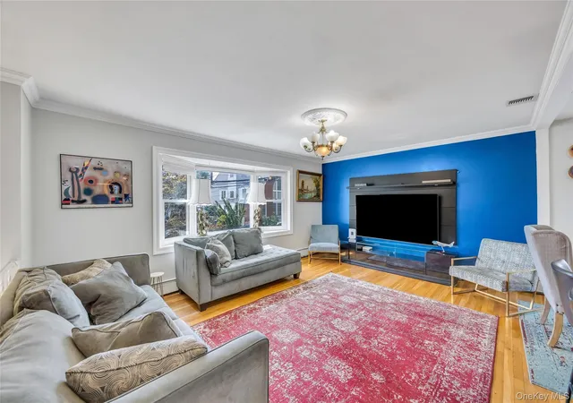5th image of 216 Earle Ave, Lynbrook, NY 11563 | MLS# 1015606