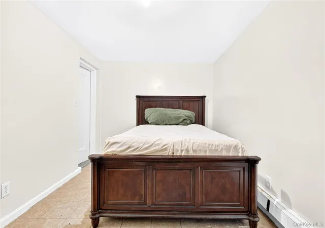 Photo 3 of Single family home for sale at 3885 Paulding Ave, Bronx, NY 10469 | MLS# 1015609 | Listing updated on 2026-08-11