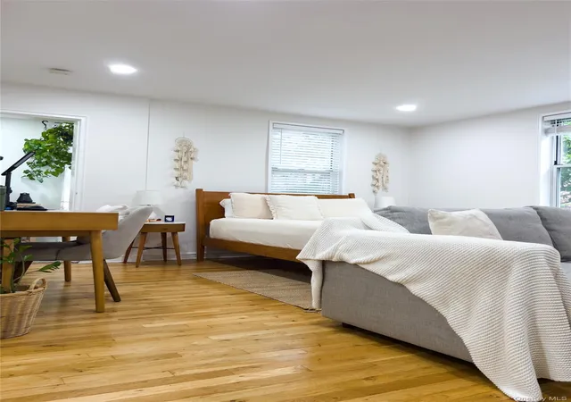 3rd image of 510 Dubois Ave #6A, Valley Stream, NY 11581 | MLS# 1015625