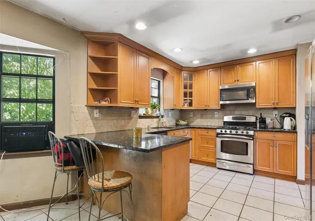 3rd image of 111 S Coleman Rd, Brookhaven, NY 11720 | MLS# 1015626