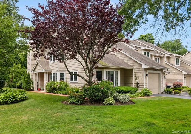 1st image of 34 Cedar Ridge Ln, Bay Shore, NY 11706 | MLS# 1015652