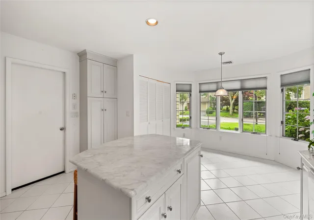 5th image of 34 Cedar Ridge Ln, Bay Shore, NY 11706 | MLS# 1015652