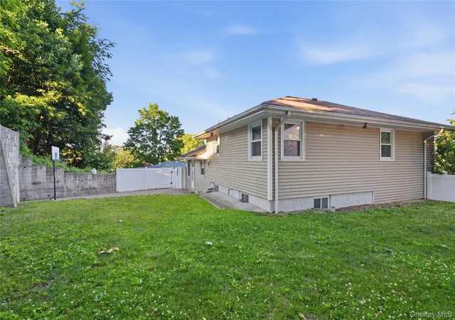30th image of 3 Hardy Pl, Yonkers, NY 10703 | MLS# 1015661