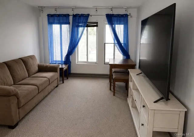 5th image of 563 Ellsworth Ave, New York, NY 10465