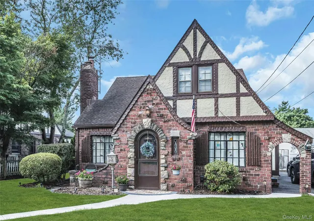 Photo 1 of Single family home for sale at 20 Voorhees Pl, Hempstead, NY 11565 | MLS# 1015692 | Listing updated on 2026-09-26