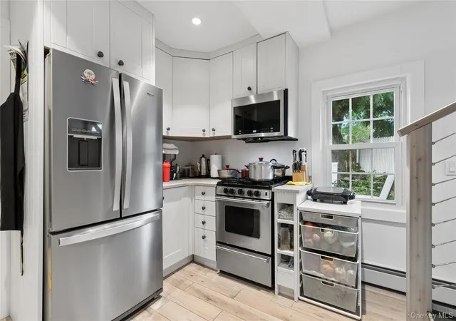 5th image of 89 S Elroy Dr, East Hampton, NY 11954 | MLS# 1015693