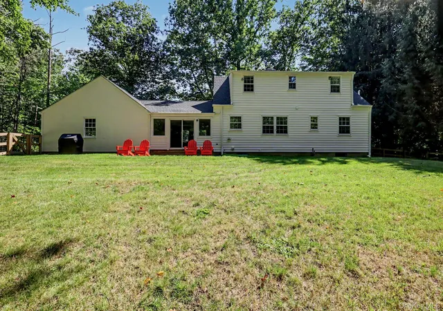 Photo 3 of Sale Pending at 15 Westchester Ave, Pound Ridge, NY 10576 | MLS# 1015698 | Listing updated on 2026-08-25