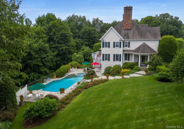 Photo 3 of Single family home for sale at 11 S Eastern Farm Rd, Pound Ridge, NY 10576 | MLS# 1015705 | Listing updated on 2026-09-30