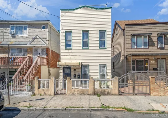 Homes for sale in New York, NY | 1232 E 92nd St, New York, NY 11236 | MLS# 1015706