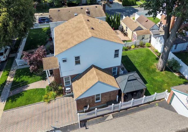 Photo 2 of Sale Pending at 258 Rintin St, Franklin Square, NY 11010 | MLS# 1015712 | Listing updated on 2026-07-19