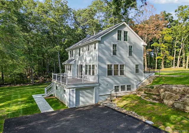 Photo 1 of Single family home for sale at 18 Laurel Rd, Lewisboro, NY 10590 | MLS# 1015735 | Listing updated on 2026-09-24