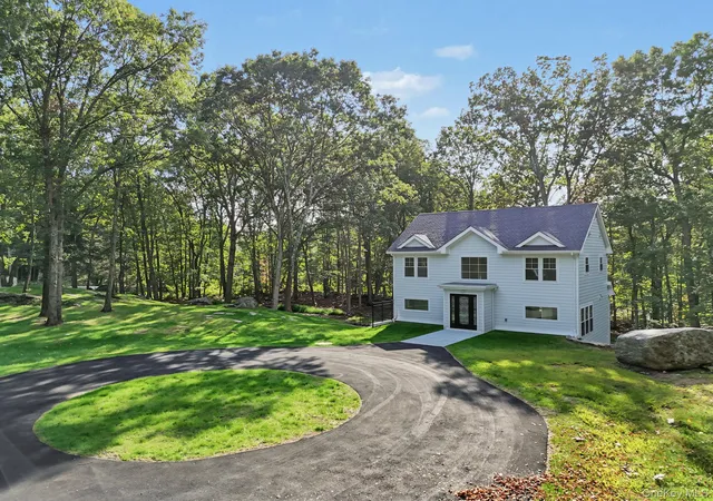 Photo 2 of Single family home for sale at 18 Laurel Rd, Lewisboro, NY 10590 | MLS# 1015735 | Listing updated on 2026-09-24