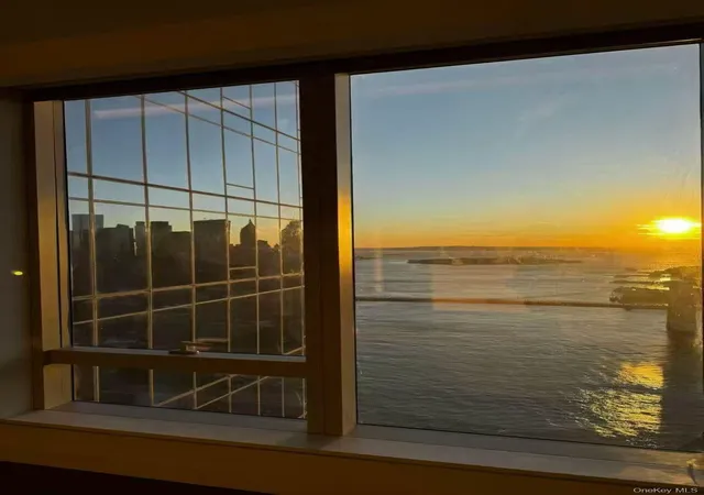 14th image of 250 South St #50N, New York, NY 10002 | MLS# 1015739