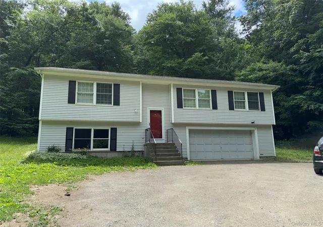 Photo 2 of Single family home for sale at 272 Van Wyck Lake Rd, Fishkill, NY 12524 | MLS# 1015745 | Listing updated on 2026-09-17