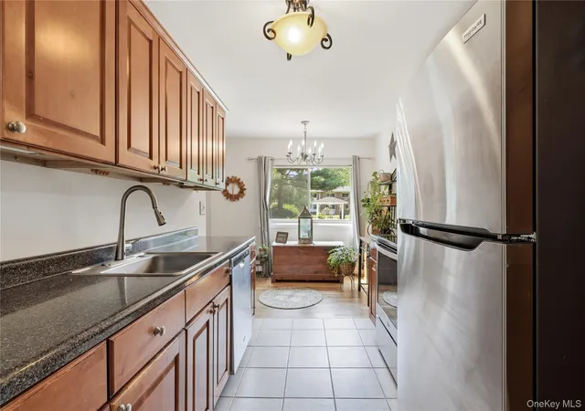 3rd image of 2449 Union Blvd #39A, Islip, NY 11751 | MLS# 1015754