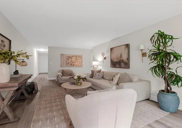 5th image of 40 W 4Th #115, Brookhaven, NY 11772 | MLS# 1015774