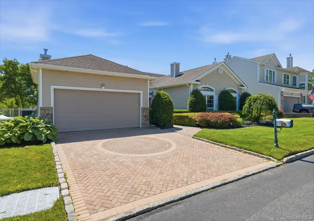 2nd image of 95 Hamlet Dr, Brookhaven, NY 11766 | MLS# 1015784