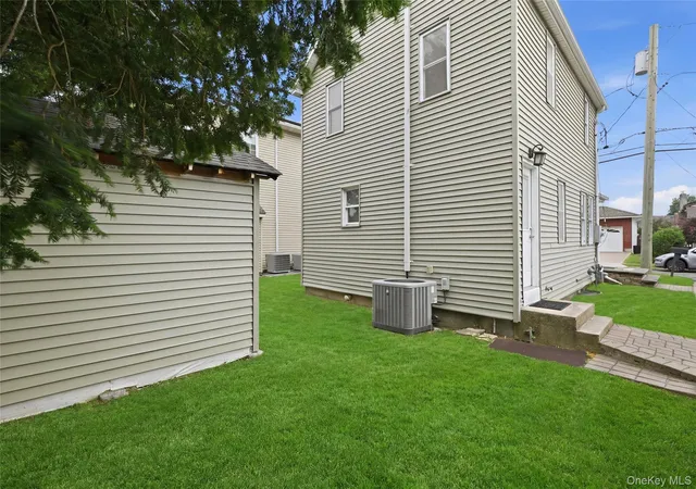 Homes for sale in Oyster Bay, NY | 6 Prospect St, Oyster Bay, NY 11801 | MLS# 1015792