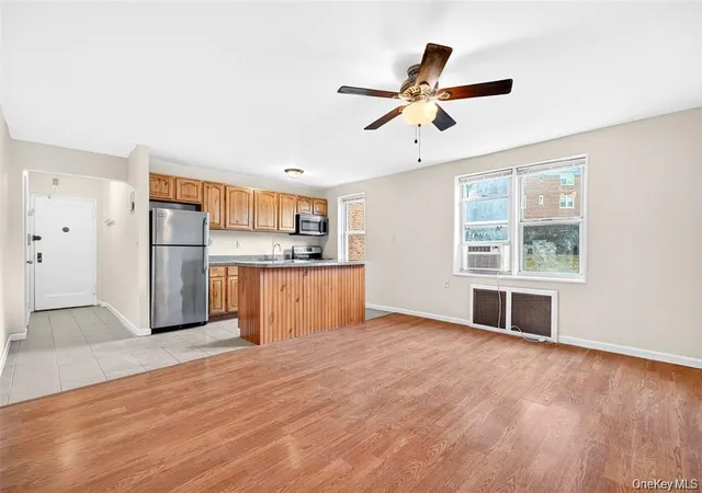 5th image of 10 Davenport Ave, New Rochelle, NY 10805