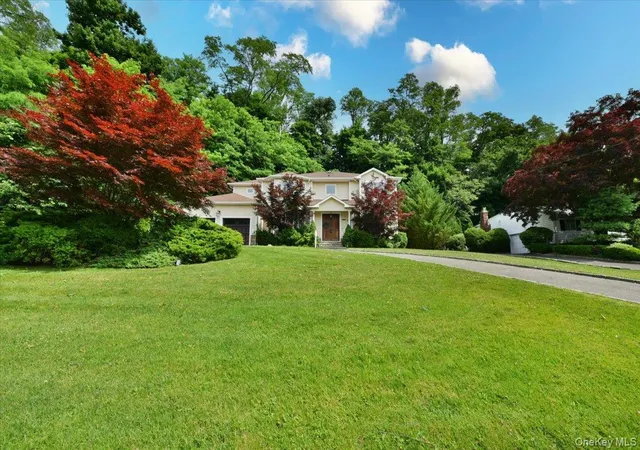 Photo 3 of Single family home for sale at 245 Harbor Hl Rd, North Hempstead, NY 11576 | MLS# 1015799 | Listing updated on 2026-09-30