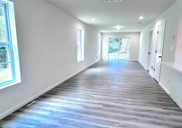 Photo 4 of Single family home for sale at 7 Highview Ave, Stony Point, NY 10980 | MLS# 1015808 | Listing updated on 2026-09-03