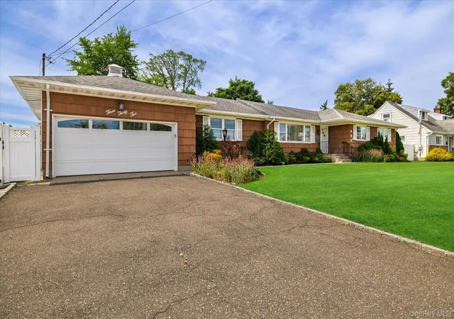 4th image of 332 Marcy St, West Babylon, NY 11704 | MLS# 1015824