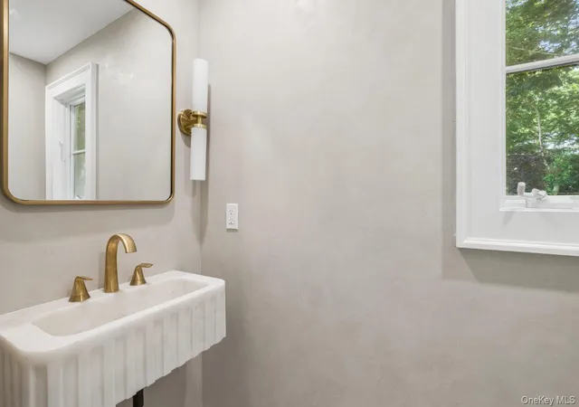 4th image of 19# Woodvale, Syosset, NY 11791 | MLS# 1015828