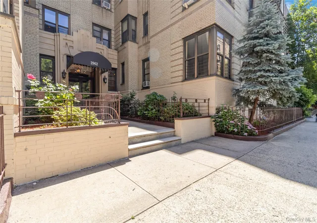 Homes for sale in New York, NY | 2962 Decatur Ave #1C, New York, NY 10458 | MLS# 1015851
