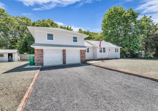 Homes for sale in Southampton, NY | 8 N Westbury Rd, Southampton, NY 11946 | MLS# 1015862