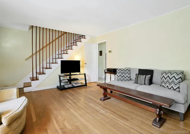 Homes for sale in Greenburgh, NY | 445 E Sunnyside Ln, Greenburgh, NY 10533 | MLS# 1015870