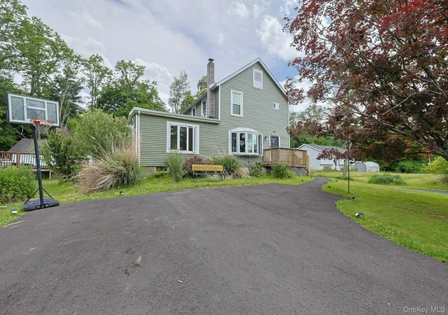 Homes for sale in Middletown, NY | 678 Prosperous Valley Rd, Middletown, NY 10940 | MLS# 1015915