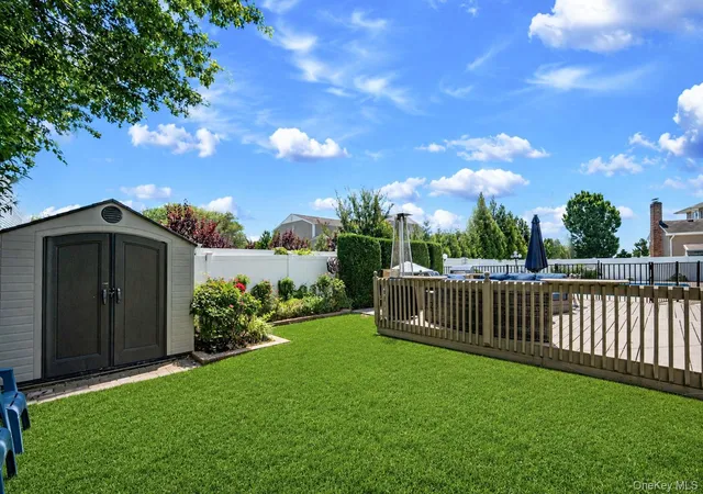 40th image of 51 Skylark Rd, Massapequa Park, NY 11762 | MLS# 1015921