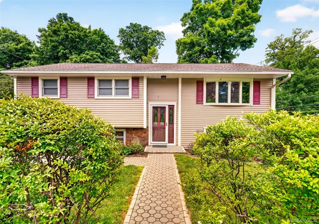 Photo 1 of Sale Pending at 1 Union Rd, Kent, NY 10512 | MLS# 1015938 | Listing updated on 2026-08-04