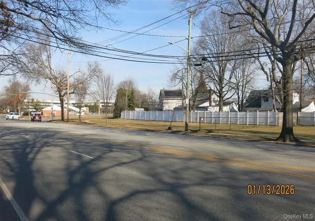 4th image of 868 Carman Ave, Hempstead, NY 11590 | MLS# 1015939
