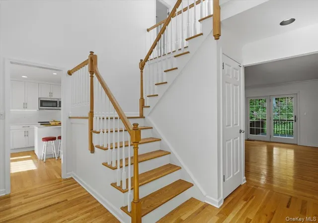 Listing Photo 5 - Condo for sale in building located at 34 Old Town Xing, New Castle, NY 10549