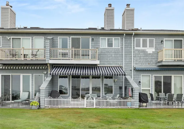 23rd image of 8 Victoria Dr #8, Babylon, NY 11701 | MLS# 1015942