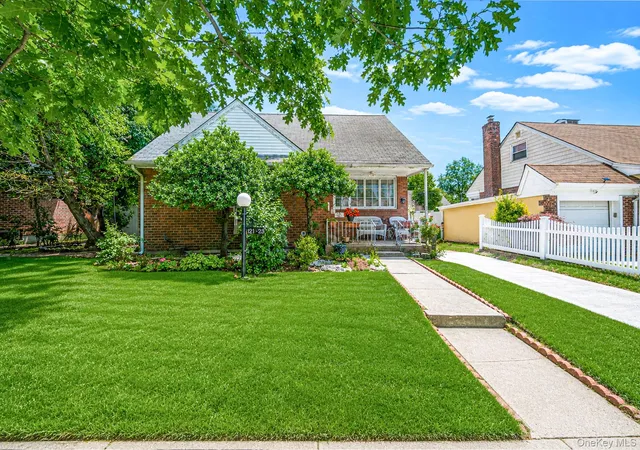 Photo 1 of Single family home for sale at 12123 238th Street, Rosedale, NY 11422 | MLS# 1015948 | Listing updated on 2026-09-13