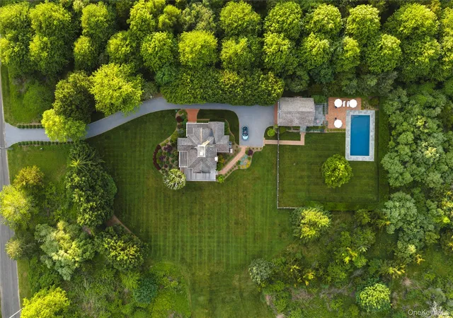 Photo 2 of Single family home for sale at 4725 Orchard St, Orient, NY 11957 | MLS# 1015950 | Listing updated on 2026-09-03