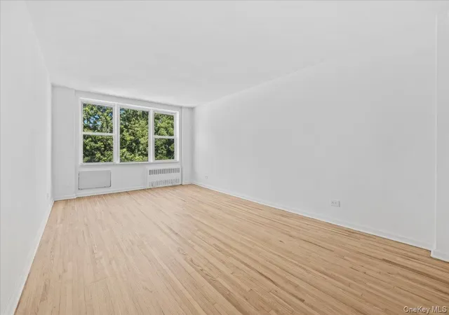 3rd image of 601 Kappock St #5F, Bronx, NY 10463 | MLS# 1015958